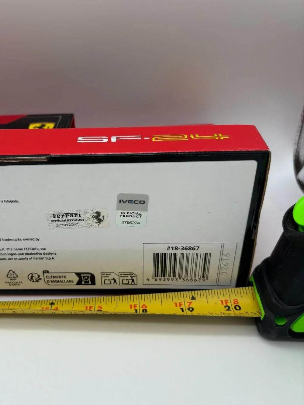 Maisto Bburago Formula 1 Ferrari F1 Racing Transporter Semi Truck w/ SF-24 Car